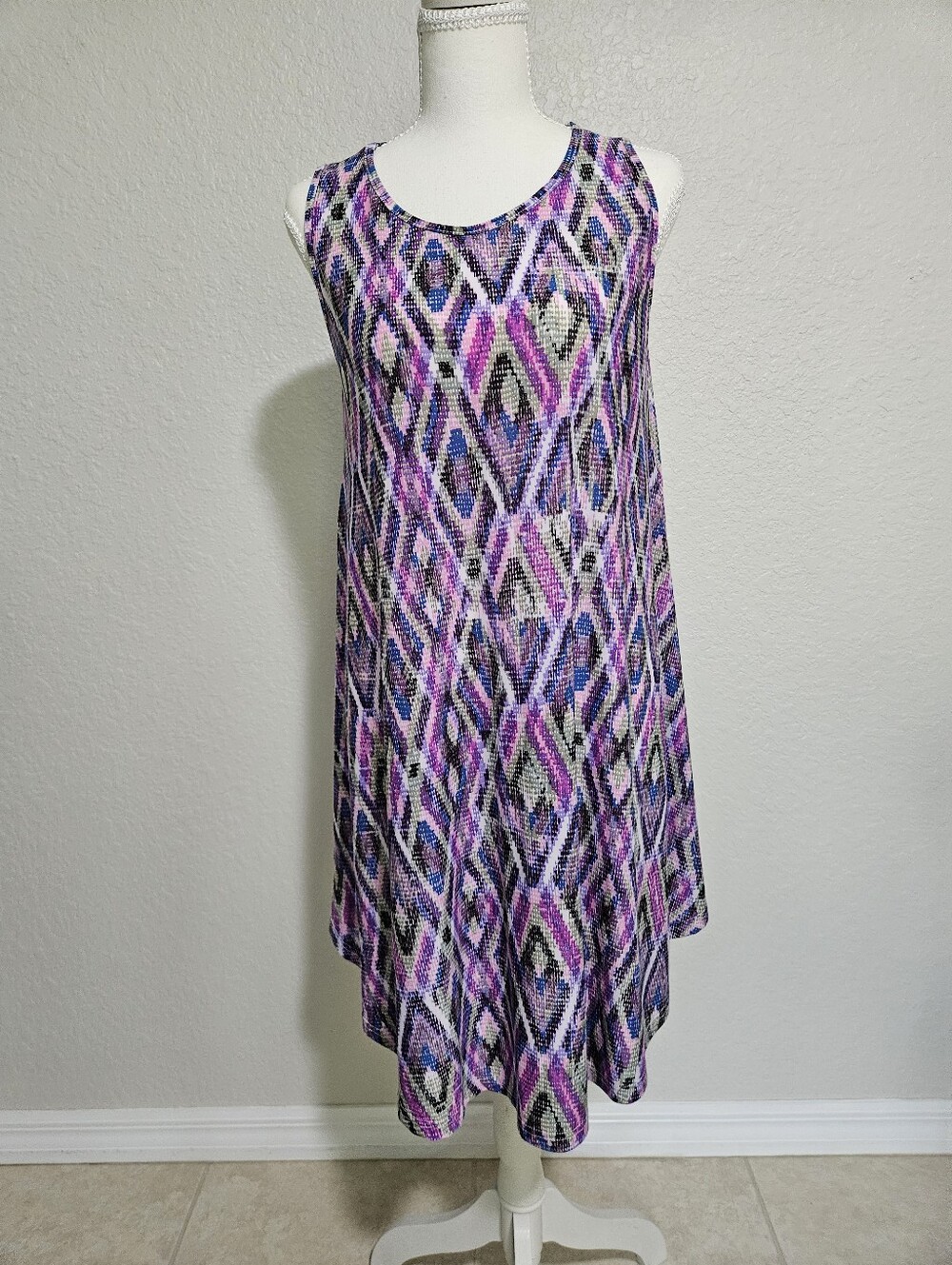 Multicolor Abstract Print Sleeveless Women’s Dress